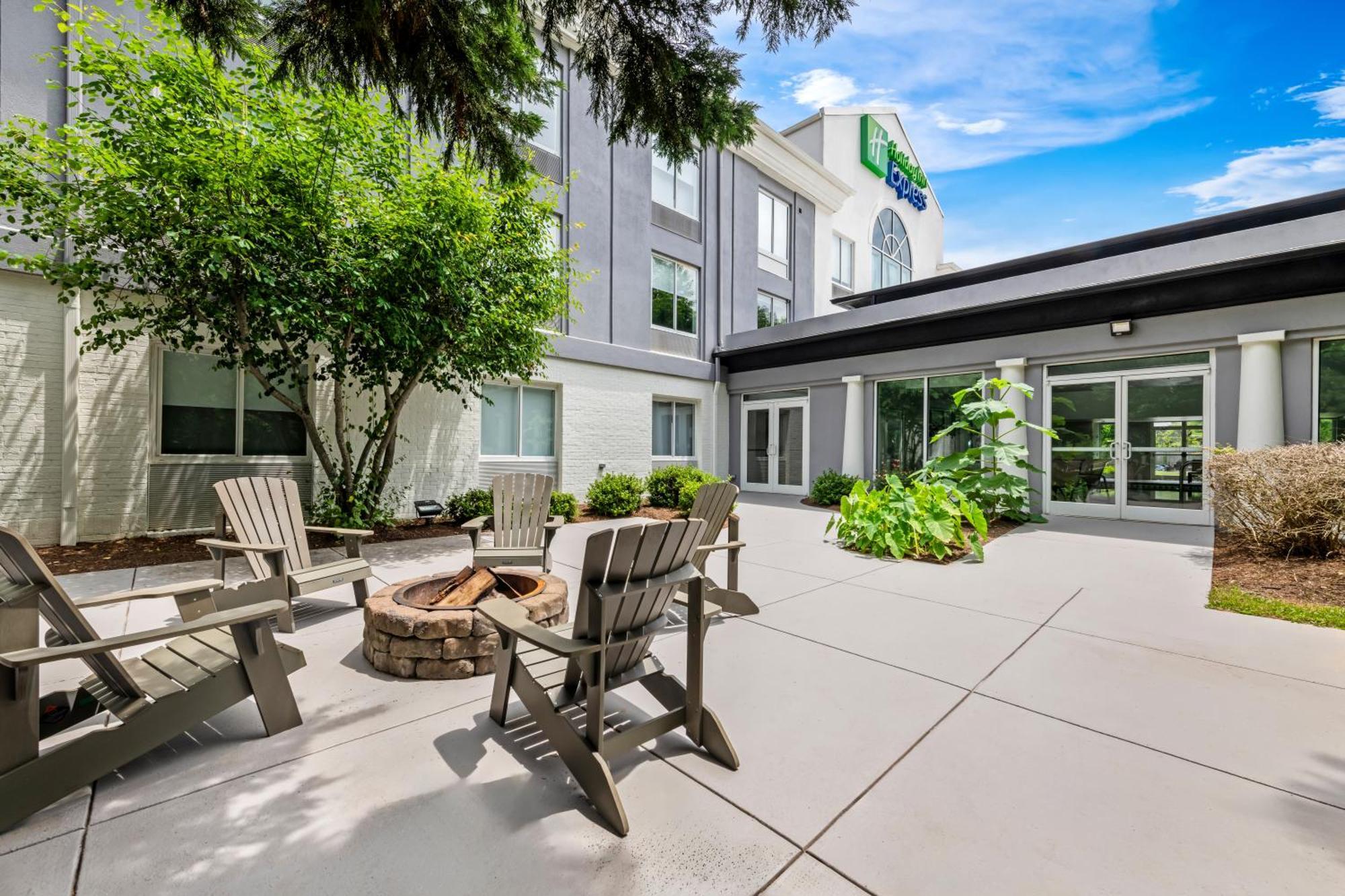 Holiday Inn Express & Suites Sylva / Dillsboro By Ihg Exteriör bild