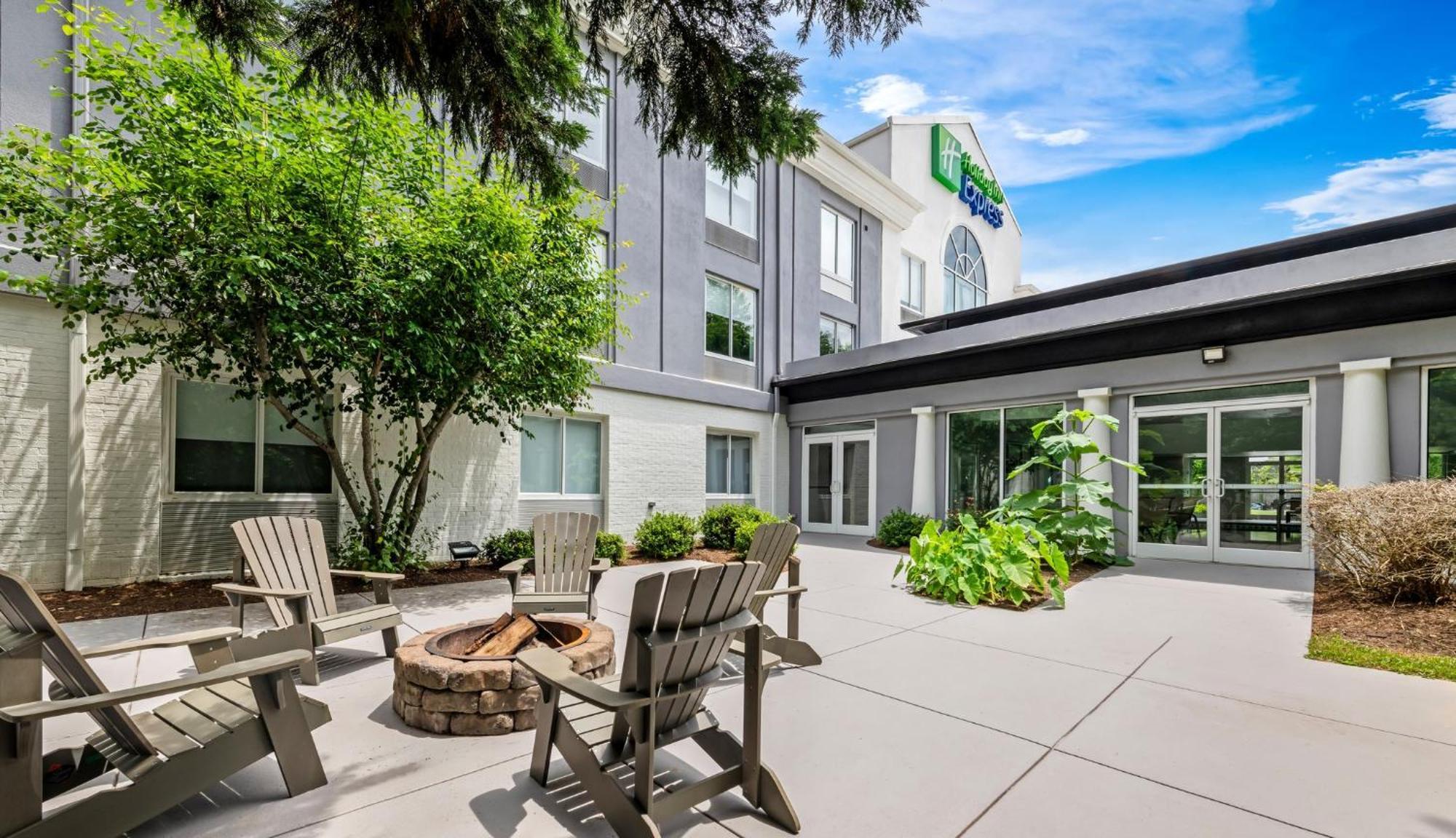 Holiday Inn Express & Suites Sylva / Dillsboro By Ihg Exteriör bild
