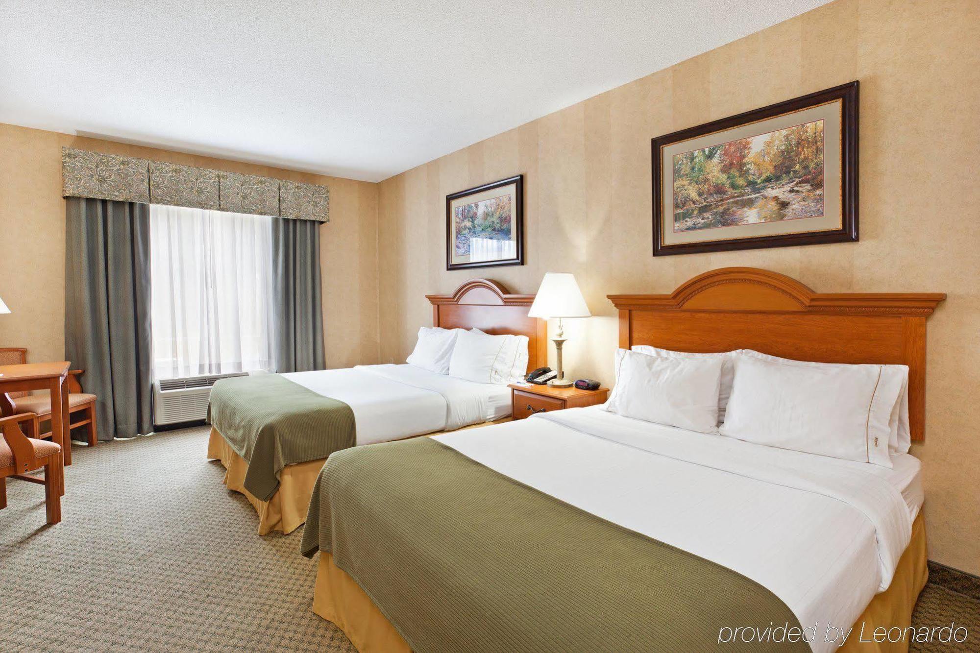 Holiday Inn Express & Suites Sylva / Dillsboro By Ihg Rum bild