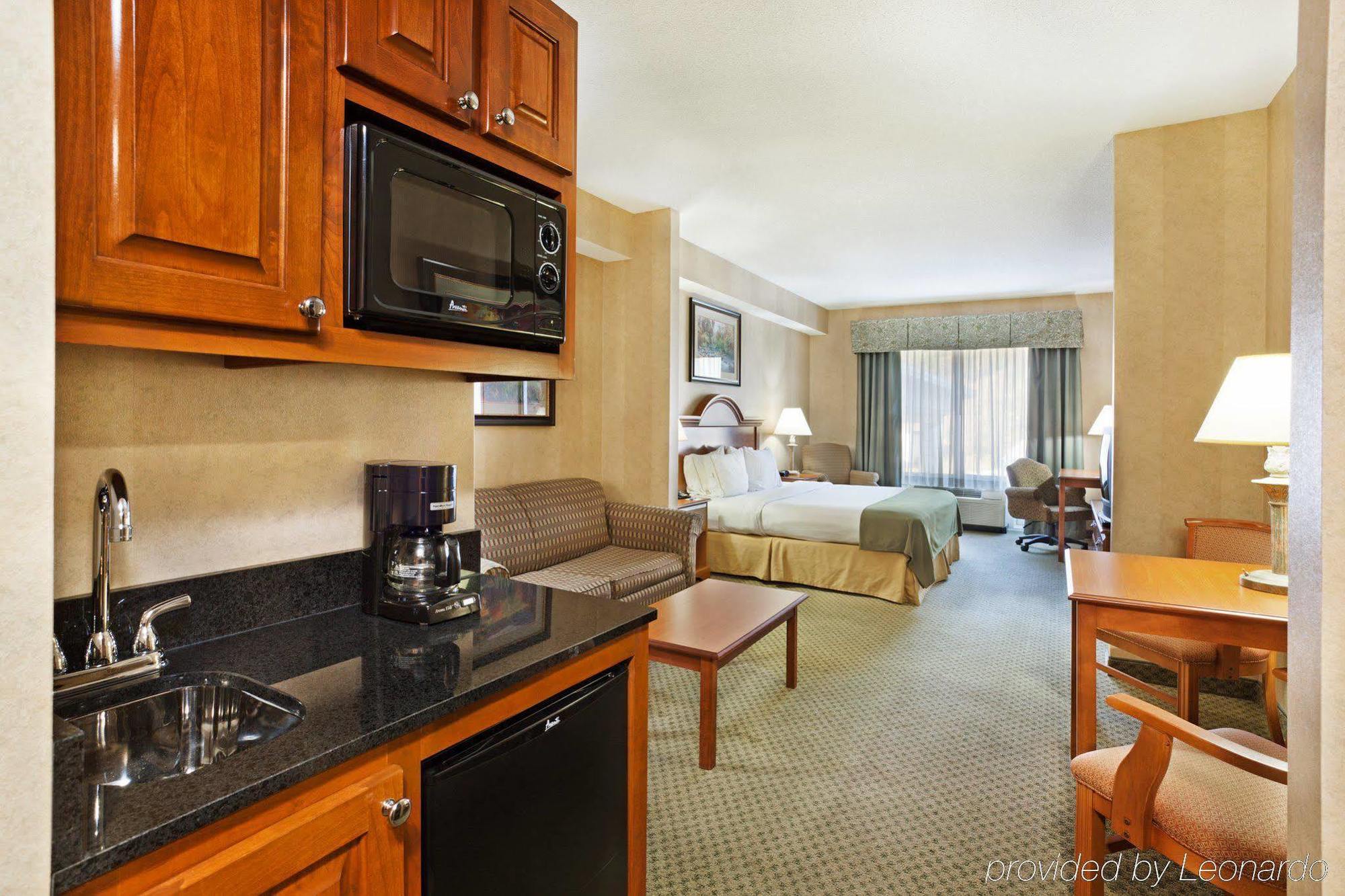 Holiday Inn Express & Suites Sylva / Dillsboro By Ihg Rum bild